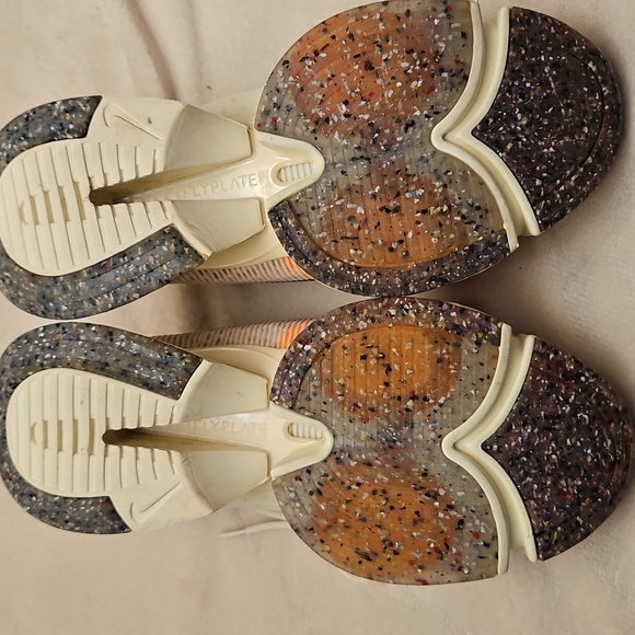 VGUC Nike Women's Superrep Cream, Lilac and Orange Sneakers. US Size 11 - Picture 6 of 8